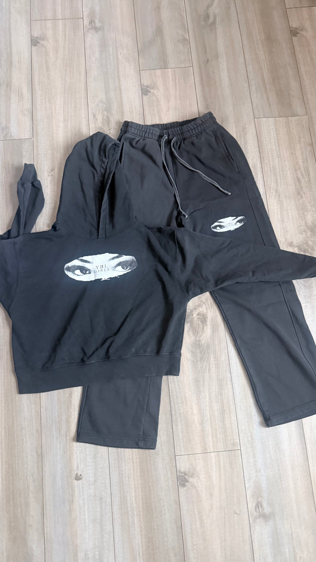 All eyes  girls washed vintage set ￼