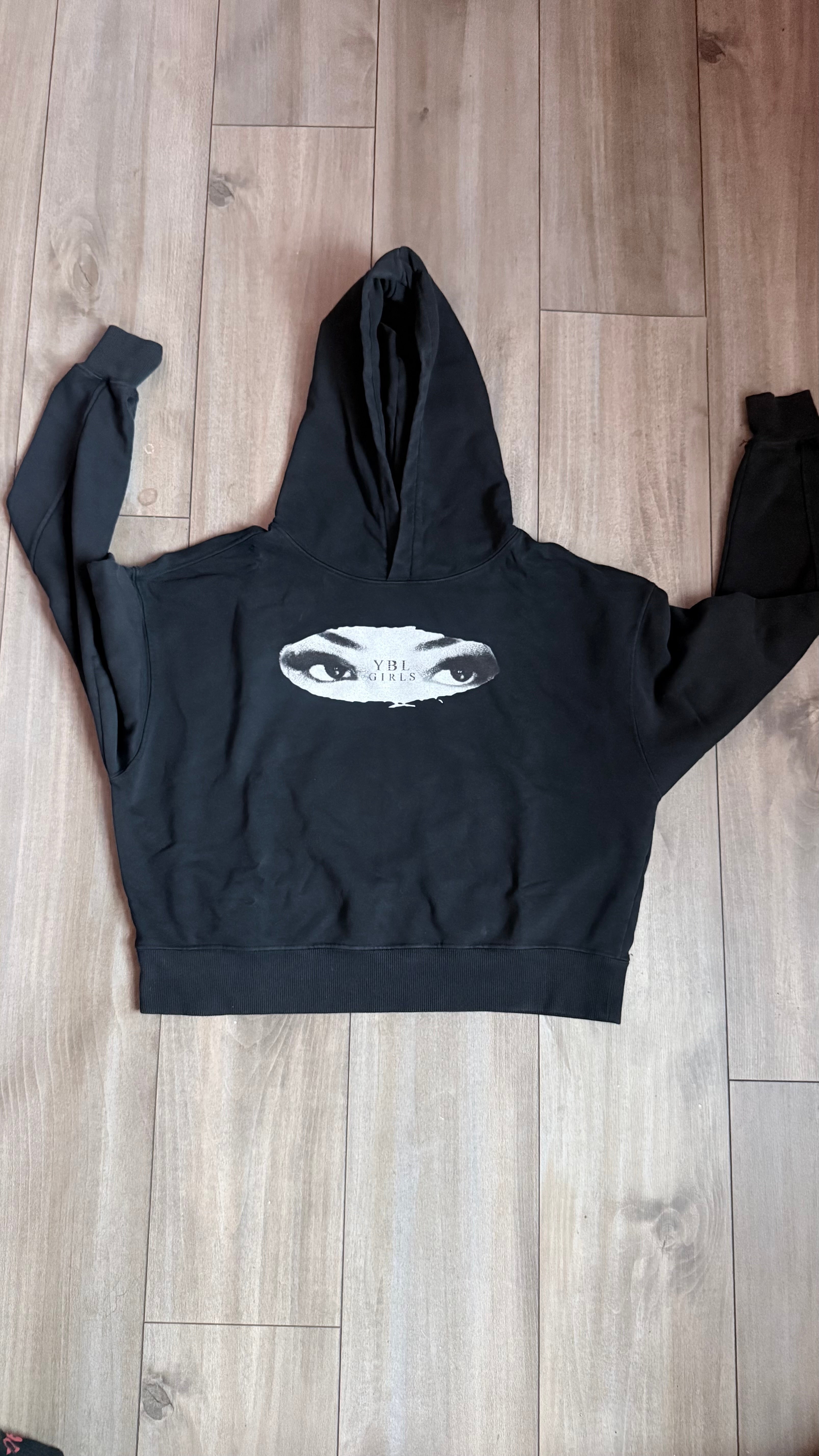 all eyes vintage washed heavyweight hoodie