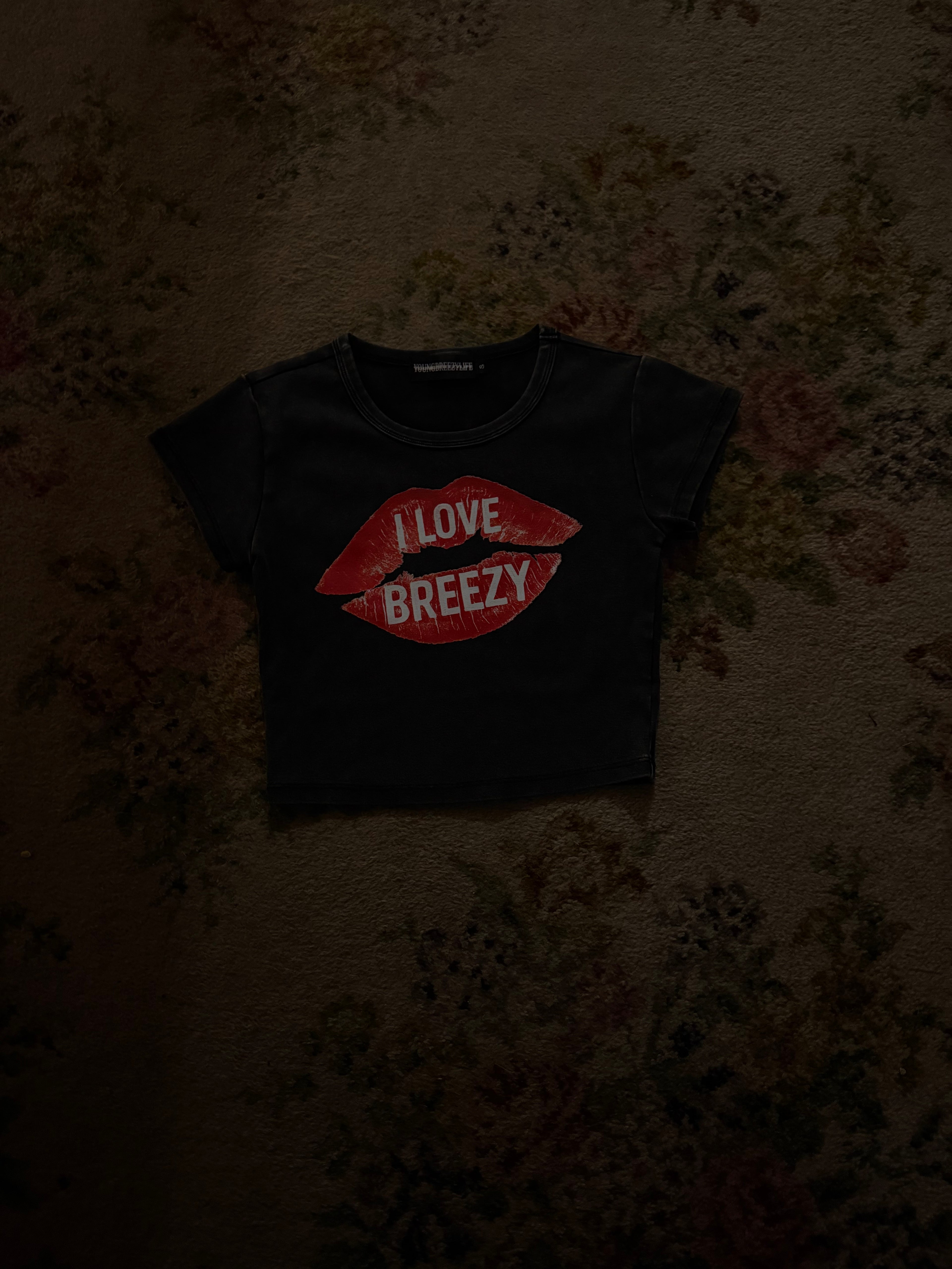 I Love breezy “lips “ crop top