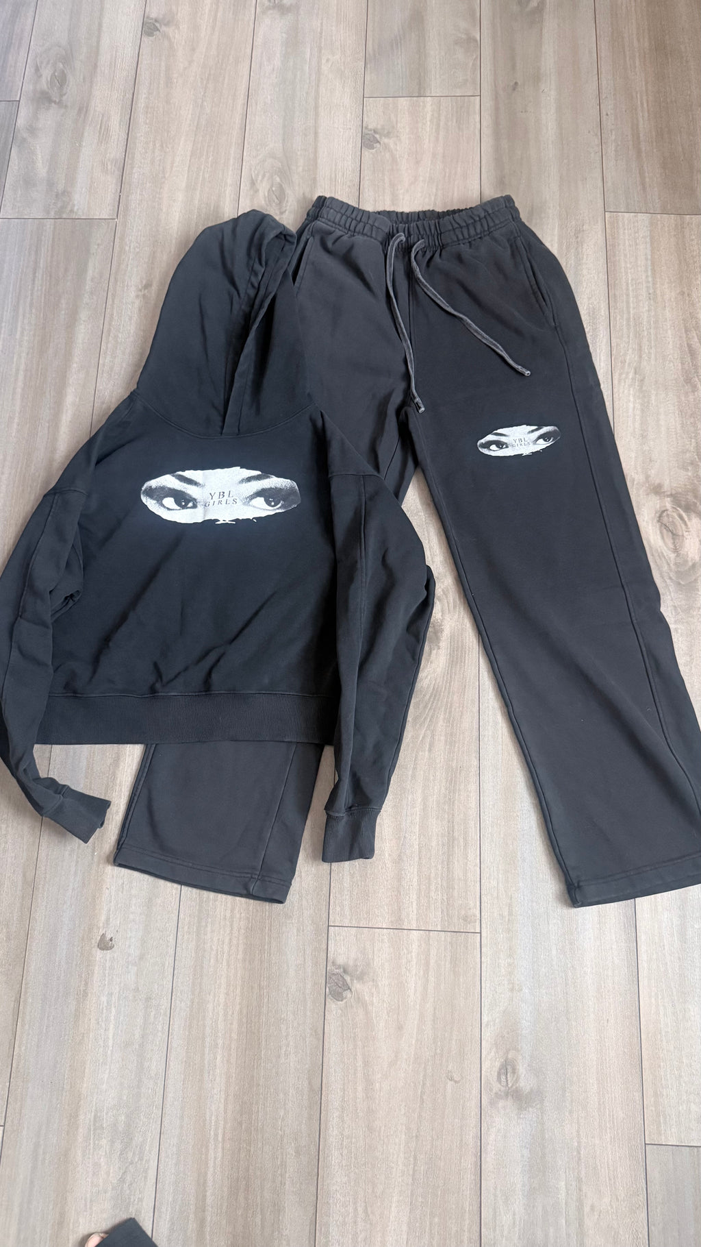 All eyes  girls washed vintage set ￼