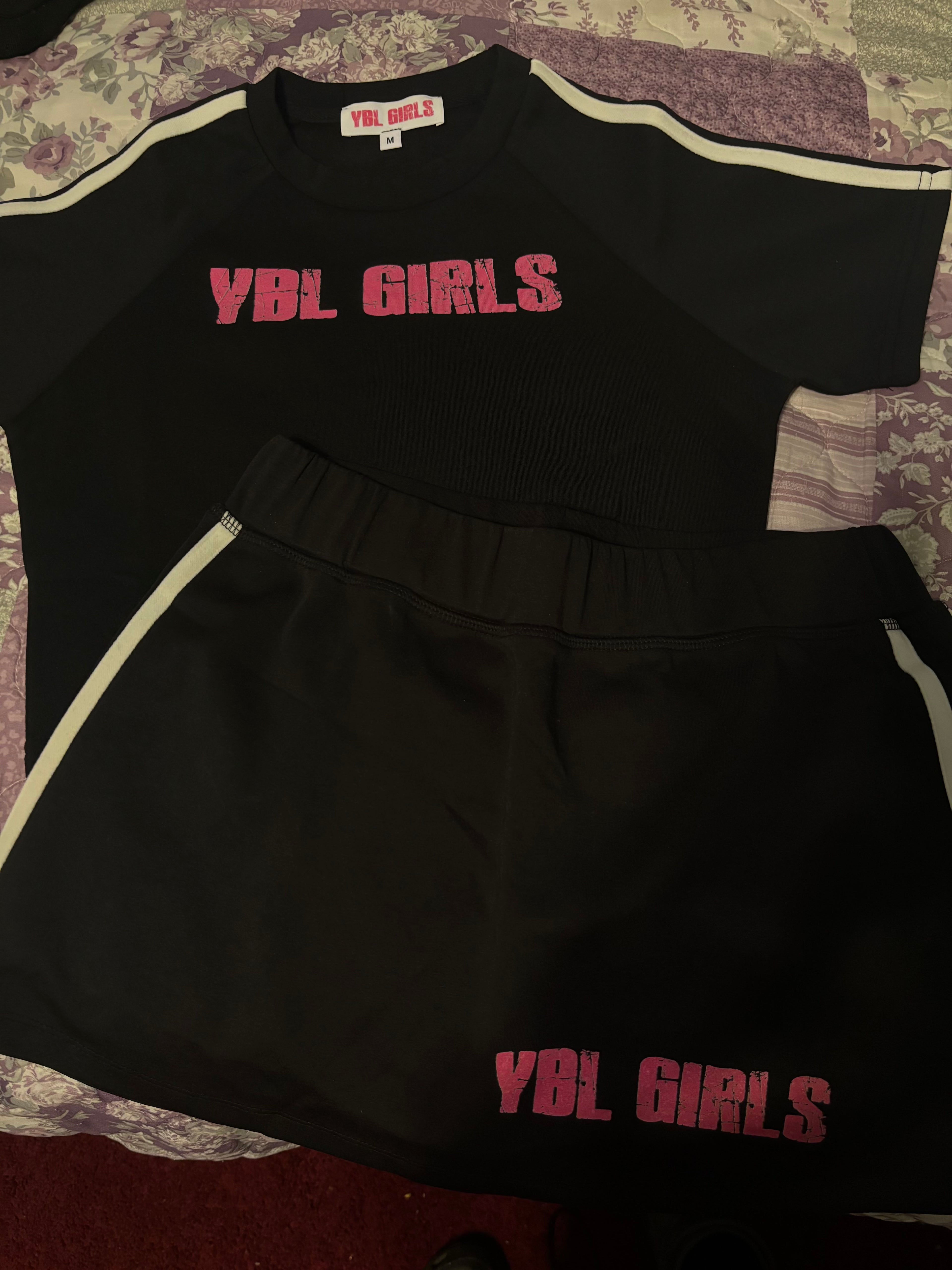 girls strip skirt set