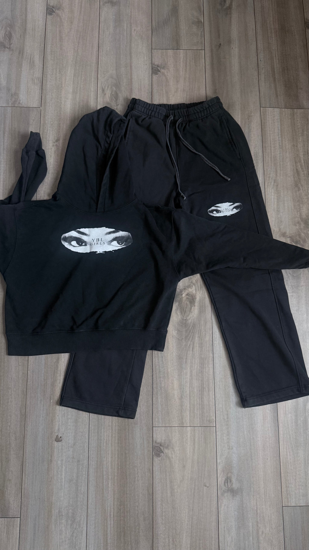 All eyes  girls washed vintage set ￼