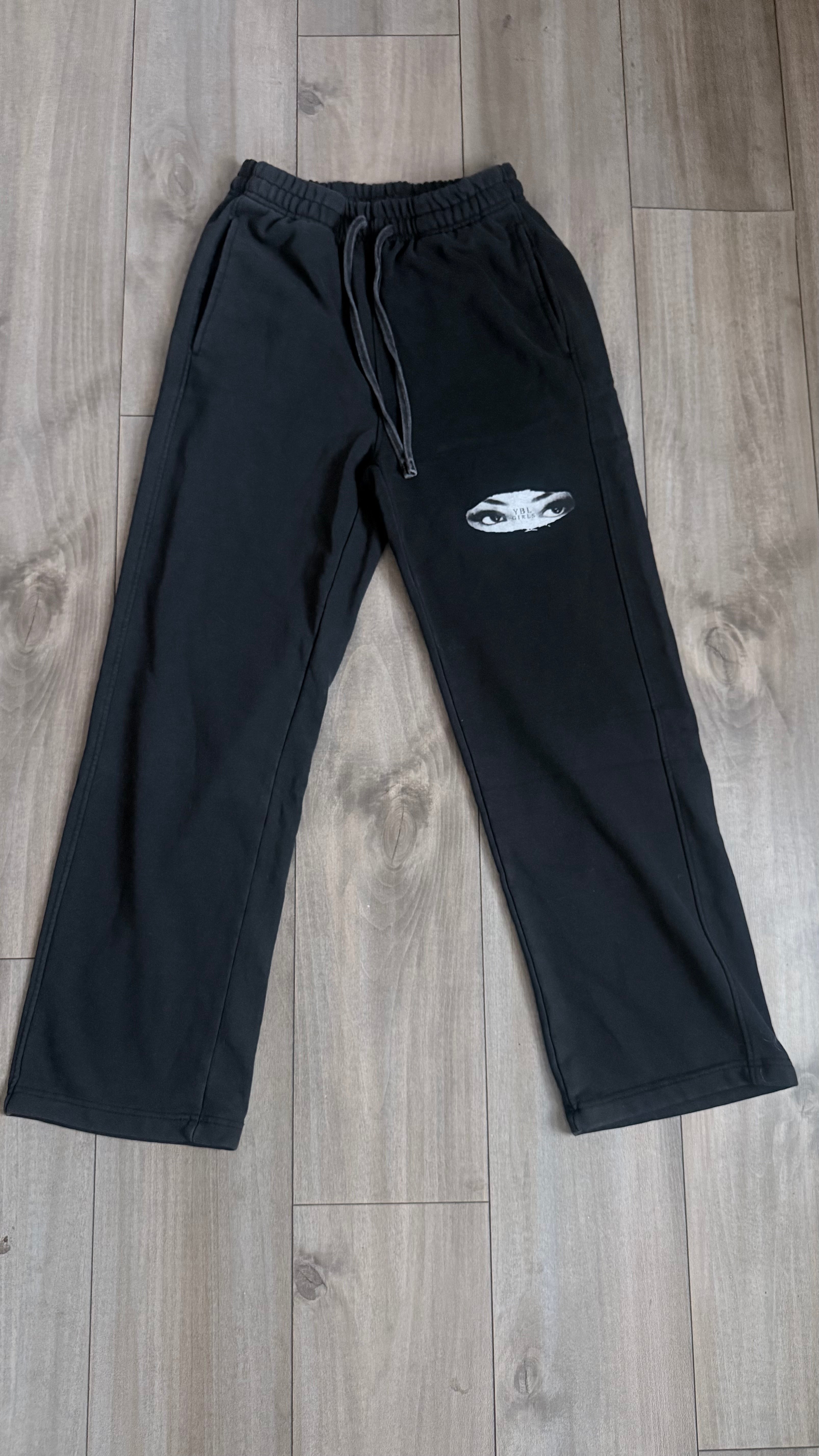 All eyes  sweat pants vintage girls