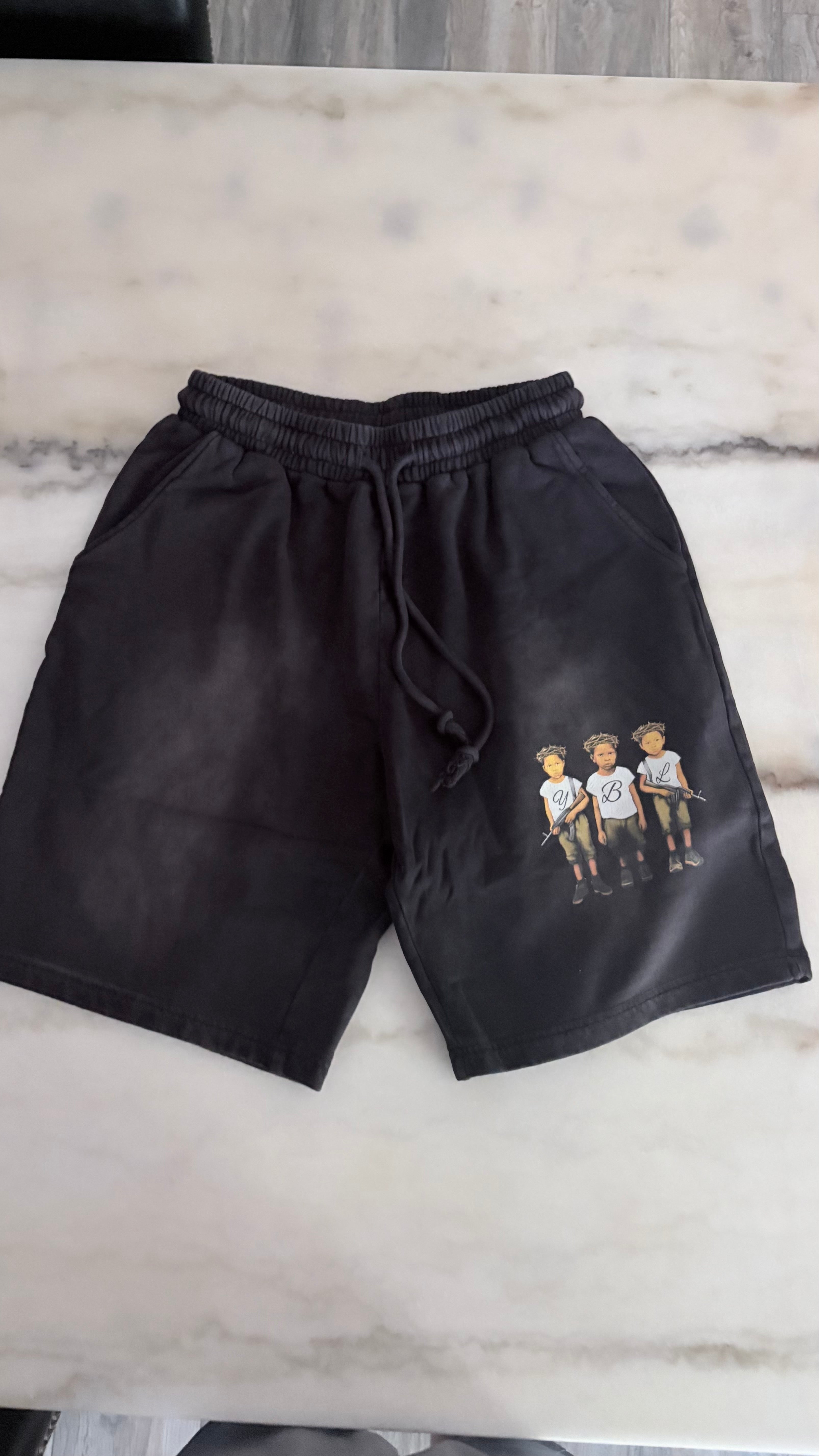 Triple black shorts